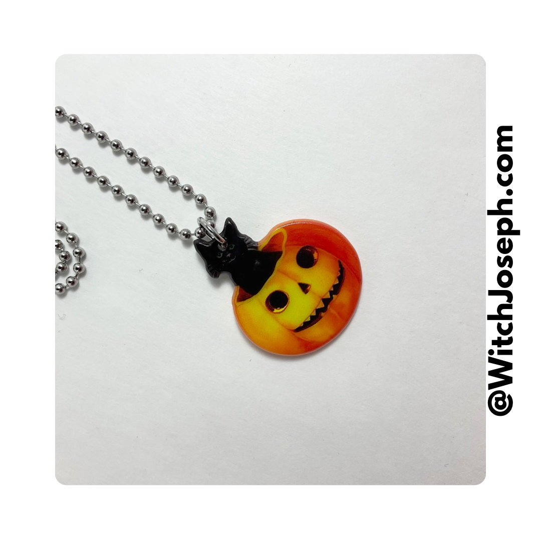 Black Cat in Jack o Lantern Charm