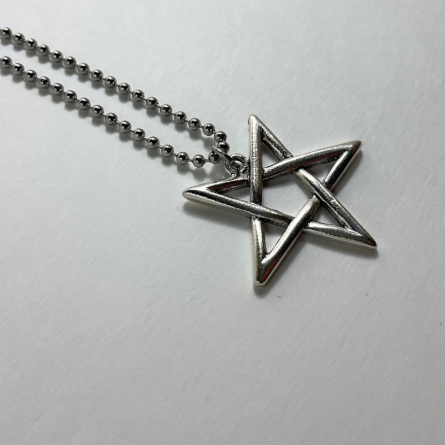 Inverted Pentagram Charm