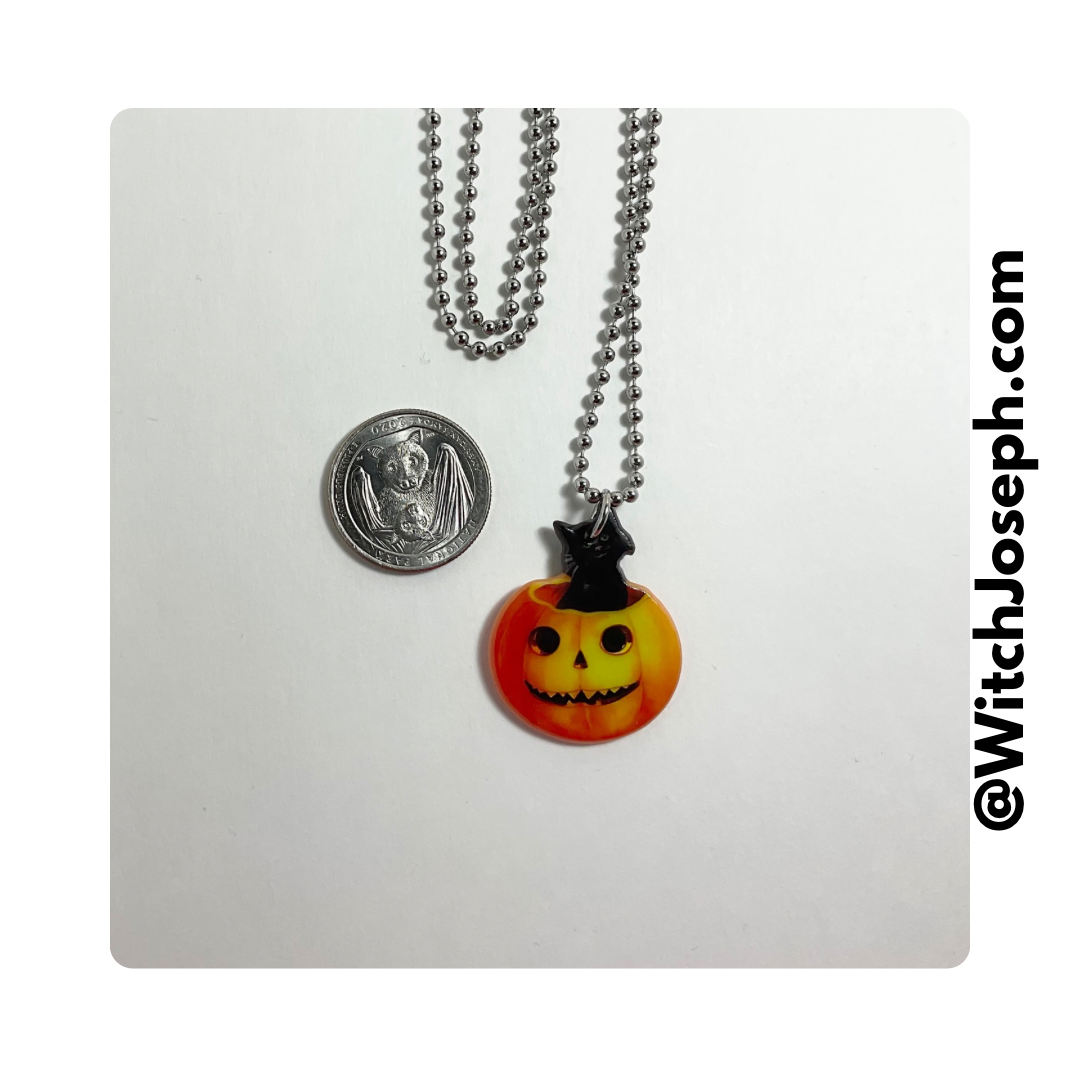 Black Cat in Jack o Lantern Charm