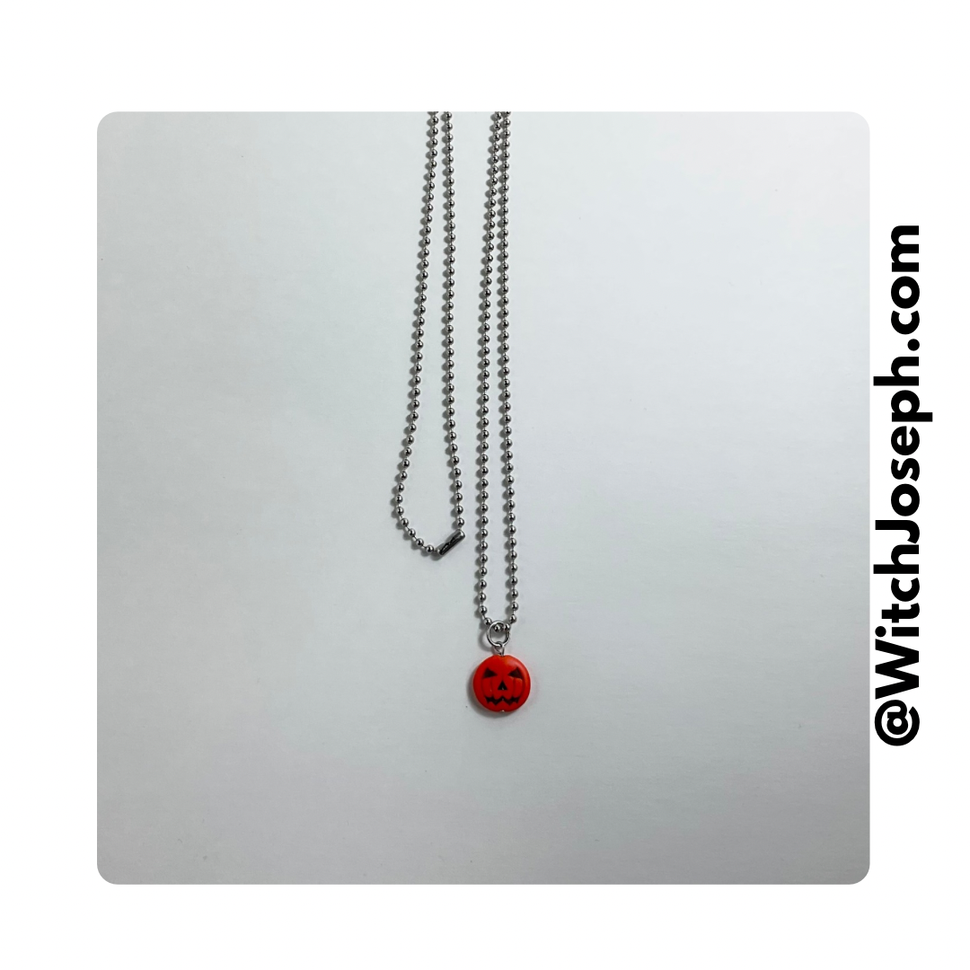 Jack o Lantern Charm
