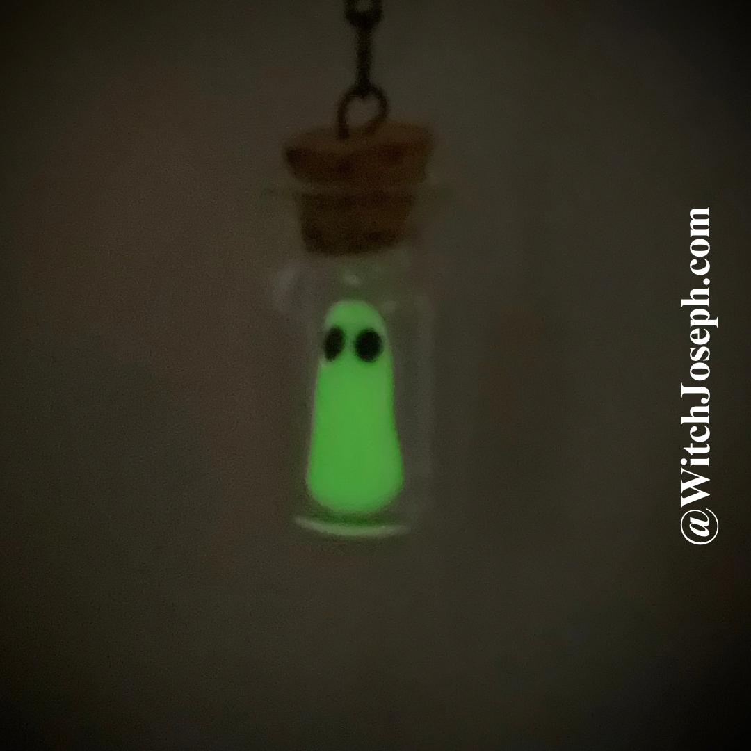 Ghost in a Bottle Glows in the Dark