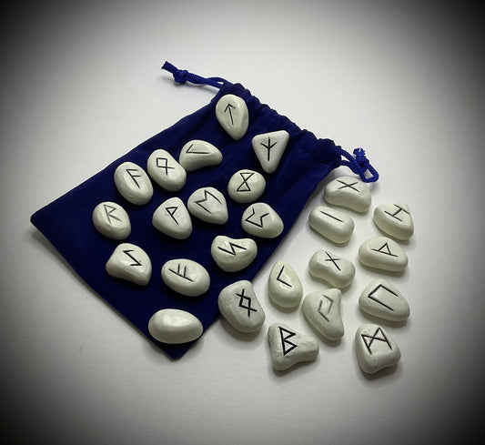 White Resin Rune Set