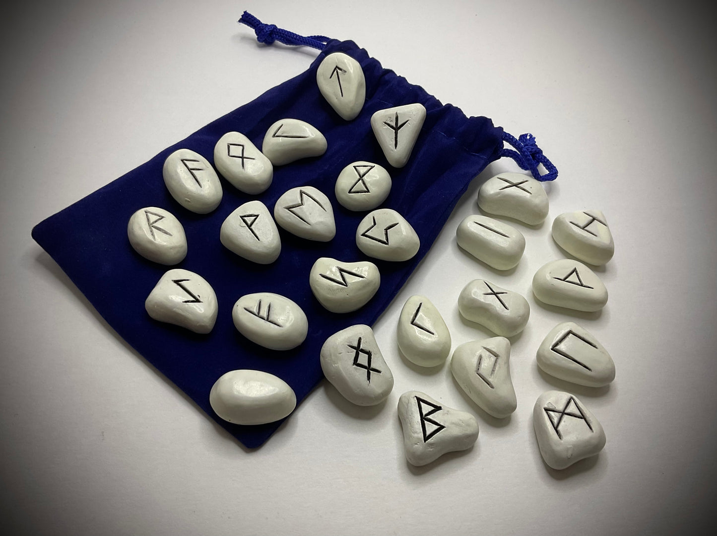 White Resin Rune Set